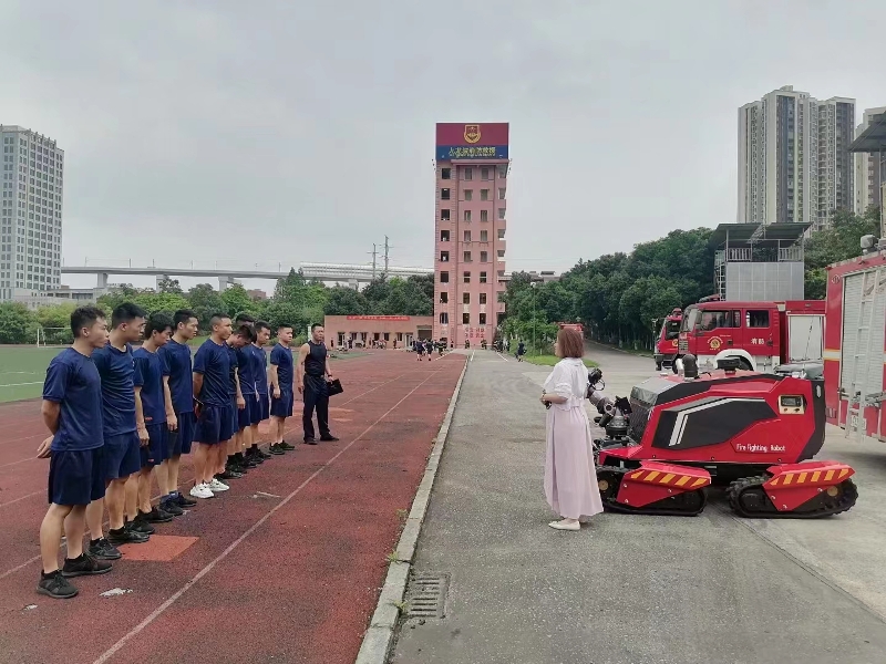 舉升搶險主戰(zhàn)消防車、全地形消防滅火機器人巡展演示圓滿結束